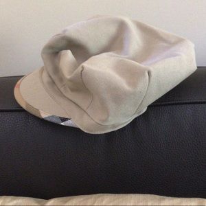 Burberry hat
